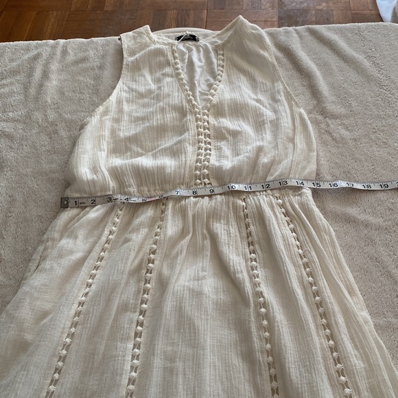 Madewell beautiful maxi gauzy dress w/ flowy appeal and crochet accent & pockets - Picture 12 of 16